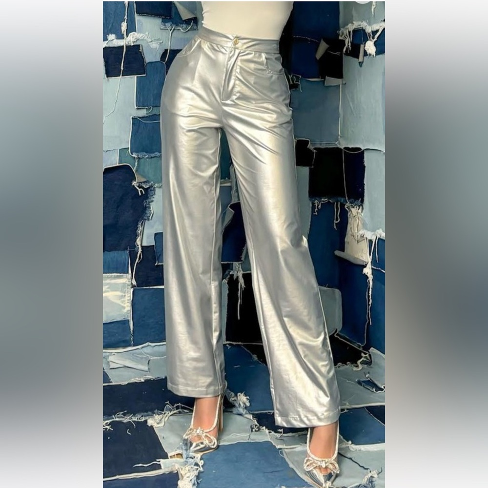 Fabulous Chic Wide Leg Faux Leather Pants - Picture 4 of 4